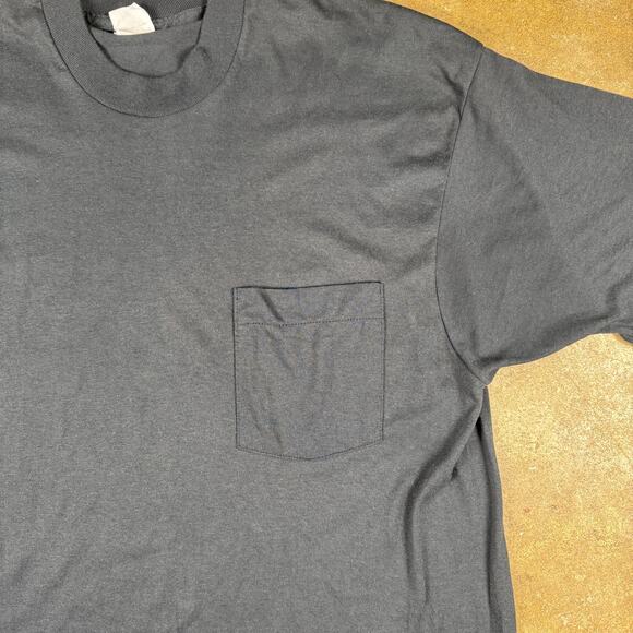 Vintage Fruit of‎ the Loom Pocket Tee Black Men’s XXL Made in USA Single Stitch - Picture 2 of 10